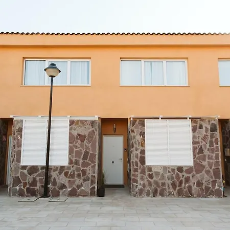 Cozy 2-bedroom By Kalmacanaria Apartman